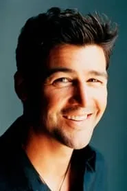 Image of Kyle Chandler